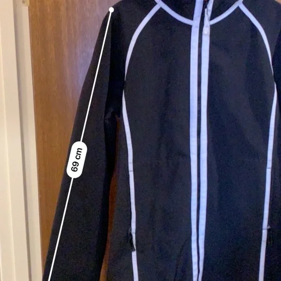 Lululemon jacket - Picture 7 of 7